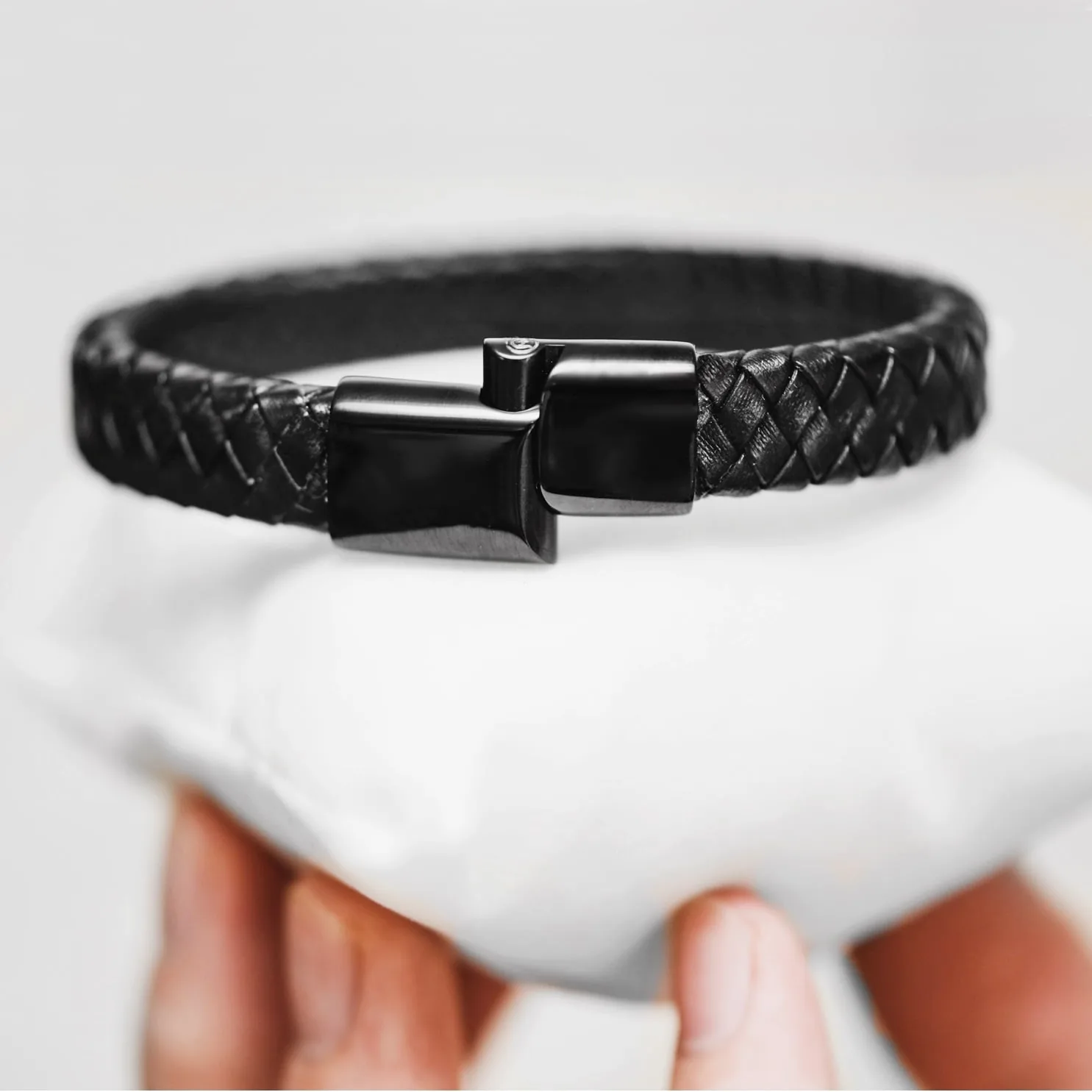 Premium - crom negru, Bratara de piele PERSONALIZABILA (classic)